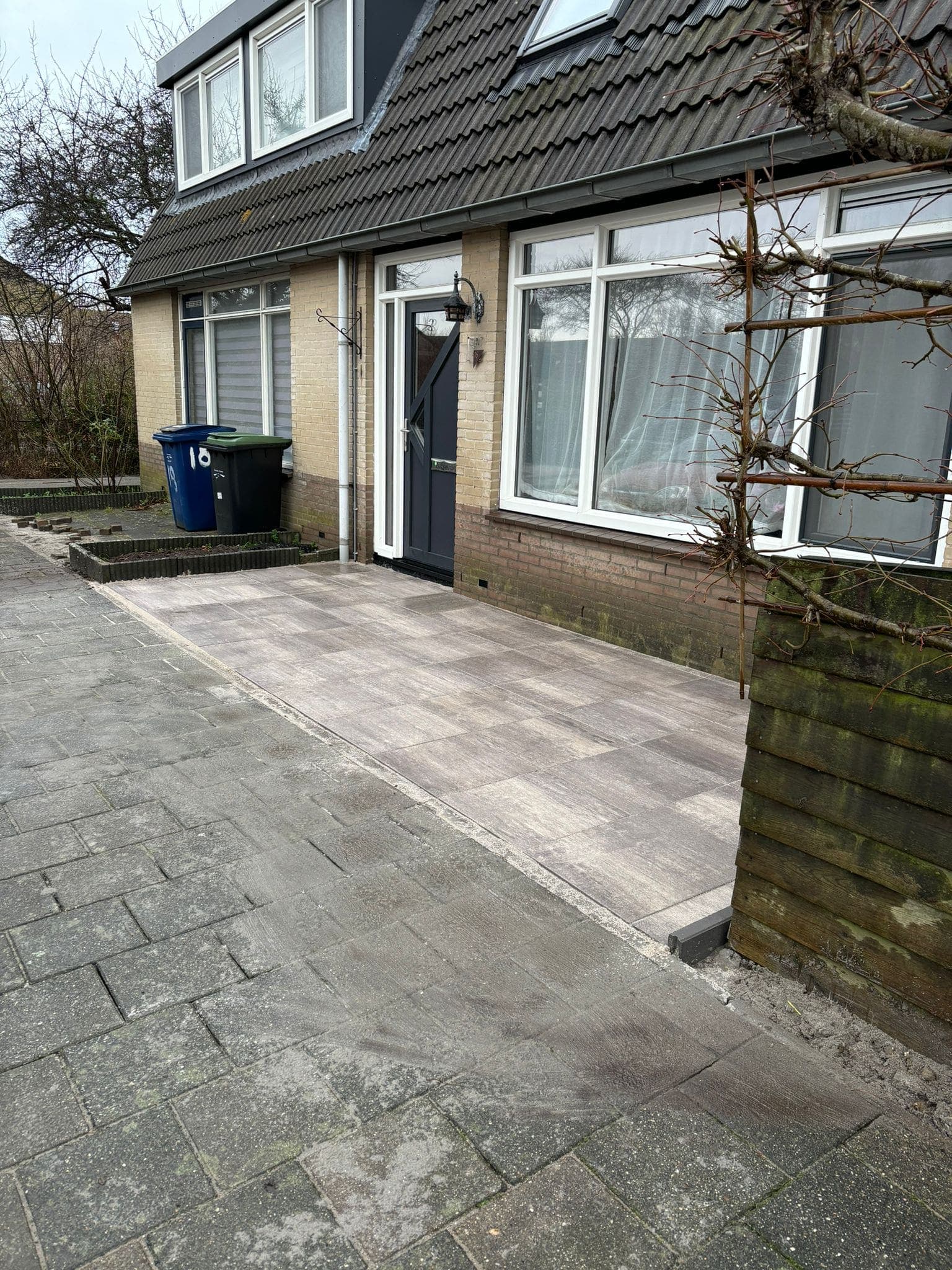 Bestrating in een voortuin